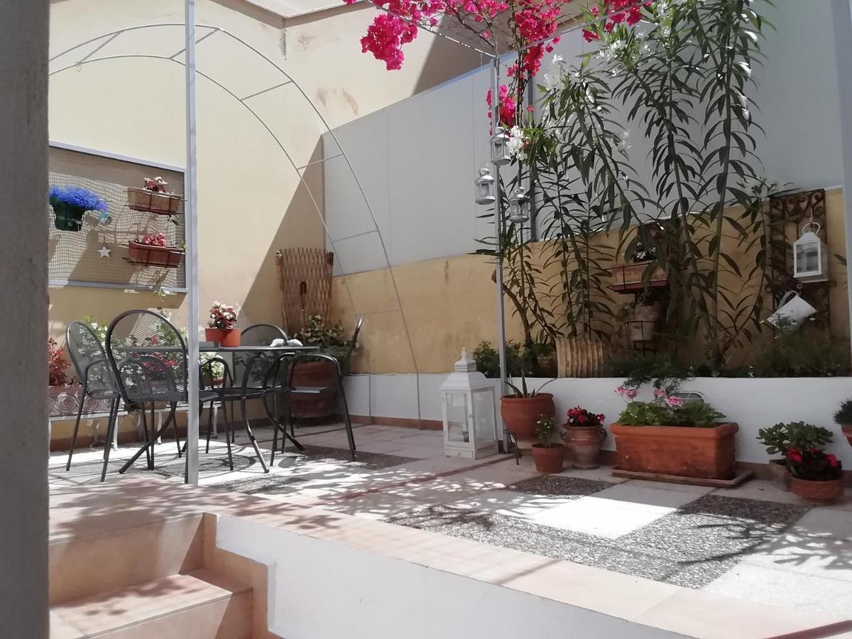 Amazing Semi-Basement Art Apartment Easy Walk To Nafplio Centre Esterno foto