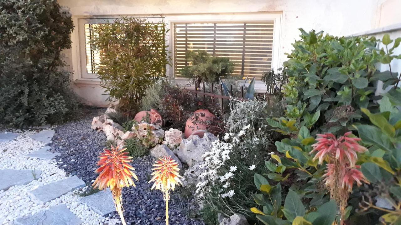 Amazing Semi-Basement Art Apartment Easy Walk To Nafplio Centre Esterno foto